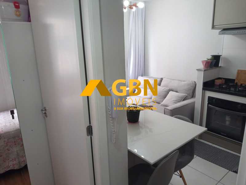 Apartamento à venda com 2 quartos, 32m² - Foto 14