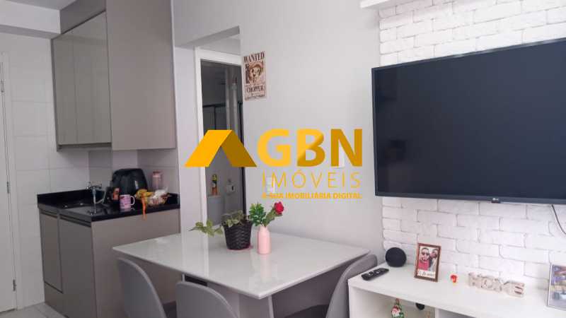 Apartamento à venda com 2 quartos, 32m² - Foto 2