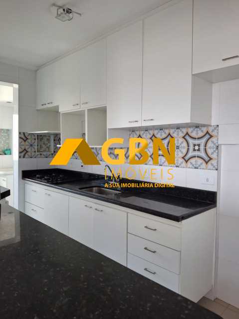 Apartamento à venda com 3 quartos, 73m² - Foto 17