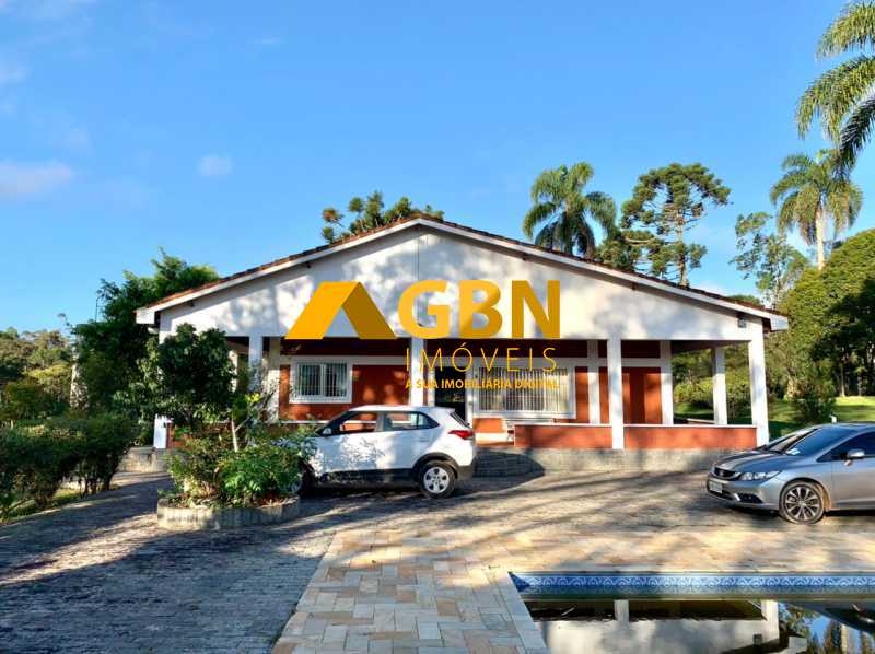 Chácara à venda com 6 quartos, 600m² - Foto 1