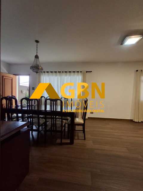 Casa, 5 quartos, 250 m² - Foto 2