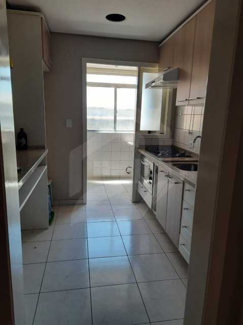 Apartamento à venda com 2 quartos, 71m² - Foto 4