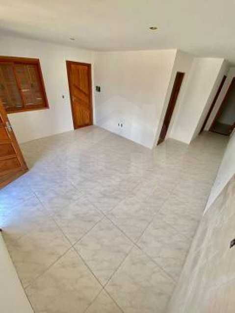 Casa à venda com 2 quartos, 50m² - Foto 4