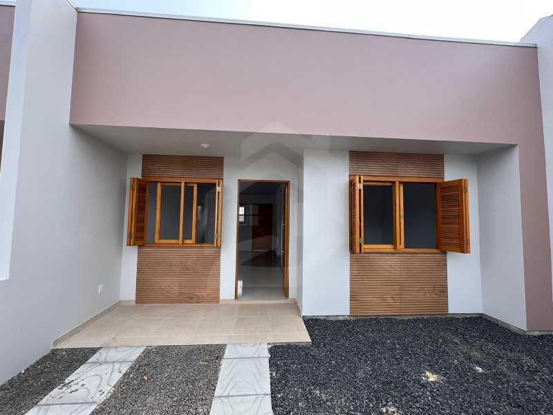 Casa à venda com 2 quartos, 60m² - Foto 1