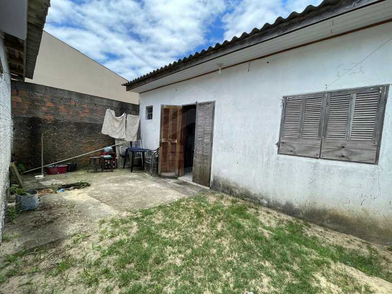 Casa à venda com 3 quartos, 70m² - Foto 9