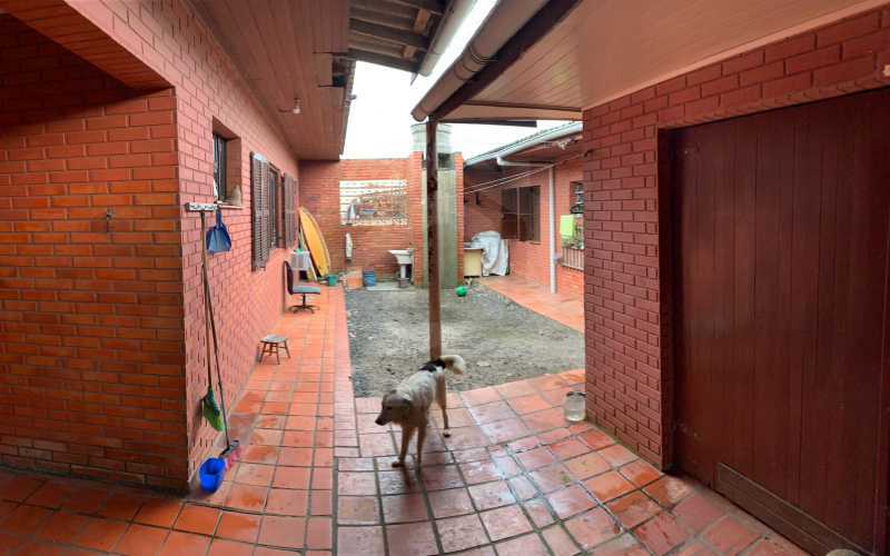 Casa à venda com 3 quartos, 300 - Foto 4