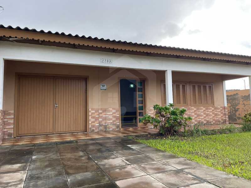 Casa à venda com 3 quartos, 100m² - Foto 2