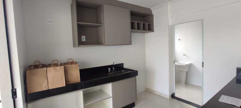 Apartamento à venda com 3 quartos, 135m² - Foto 4