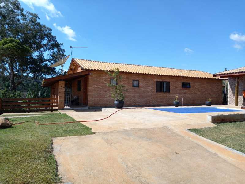 Chácara à venda com 2 quartos, 300m² - Foto 12