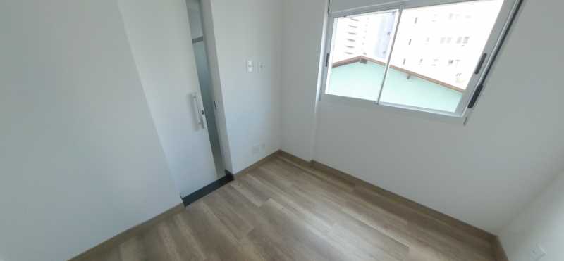 Apartamento à venda com 3 quartos, 127m² - Foto 15