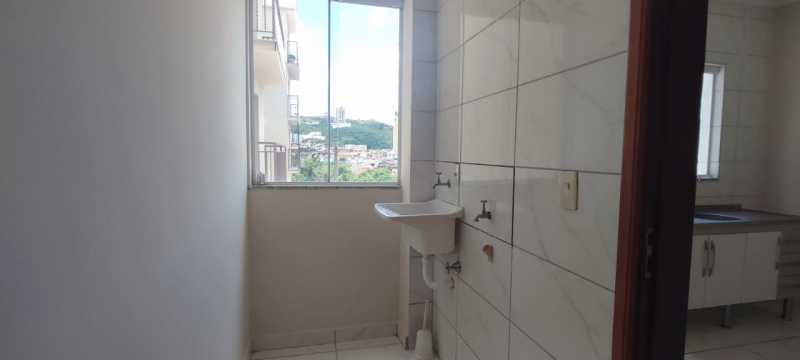 Apartamento à venda com 2 quartos, 66m² - Foto 4