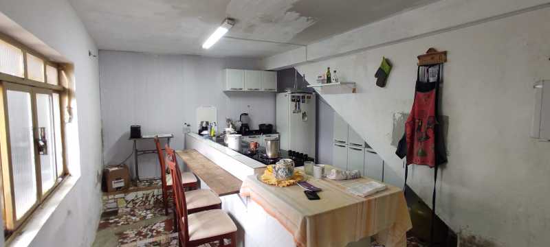 Casa à venda com 3 quartos, 200m² - Foto 13