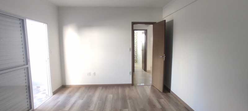 Apartamento à venda com 2 quartos, 80m² - Foto 7