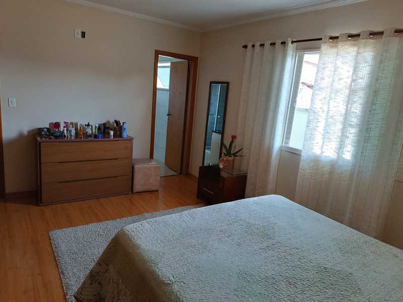 Casa à venda com 4 quartos, 278m² - Foto 16