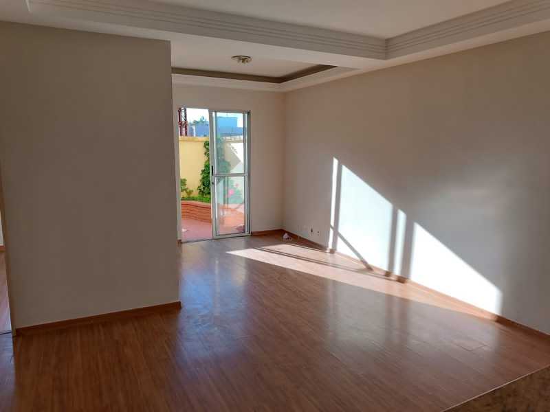 Apartamento à venda com 3 quartos, 95m² - Foto 1