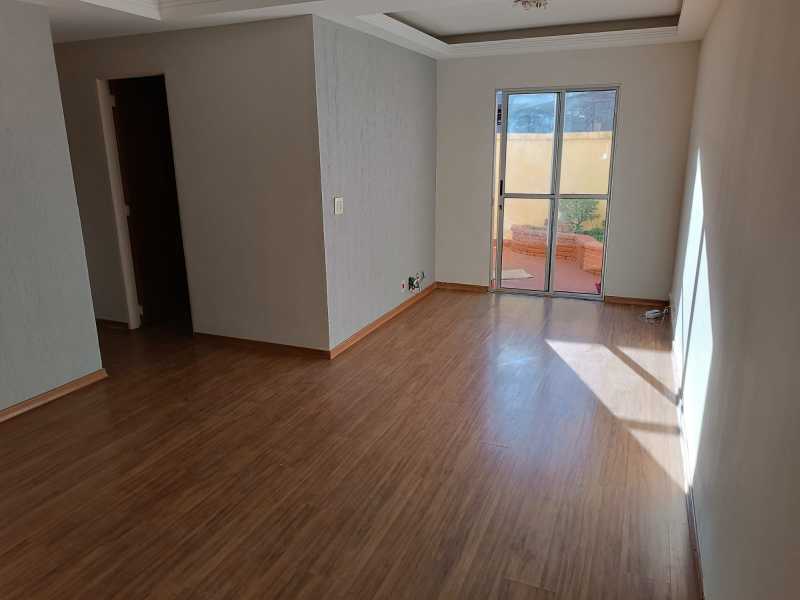 Apartamento à venda com 3 quartos, 95m² - Foto 2