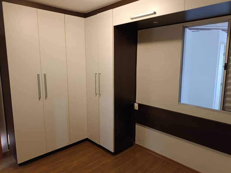 Apartamento à venda com 3 quartos, 95m² - Foto 9