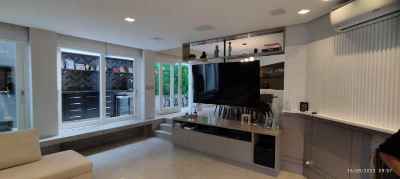 Casa de Condomínio à venda com 3 quartos, 216m² - Foto 9