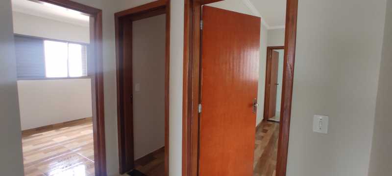 Apartamento para alugar com 3 quartos, 120m² - Foto 9