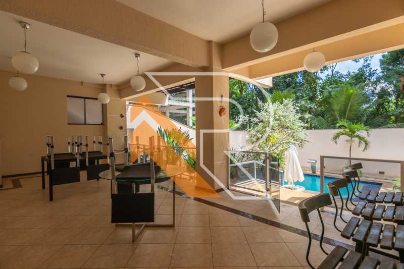 Casa de Condomínio à venda com 5 quartos, 450m² - Foto 3