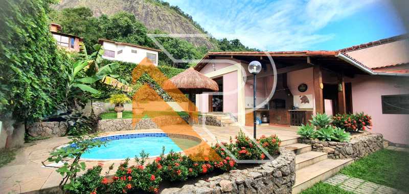 Casa de Condomínio à venda com 4 quartos, 324m² - Foto 1