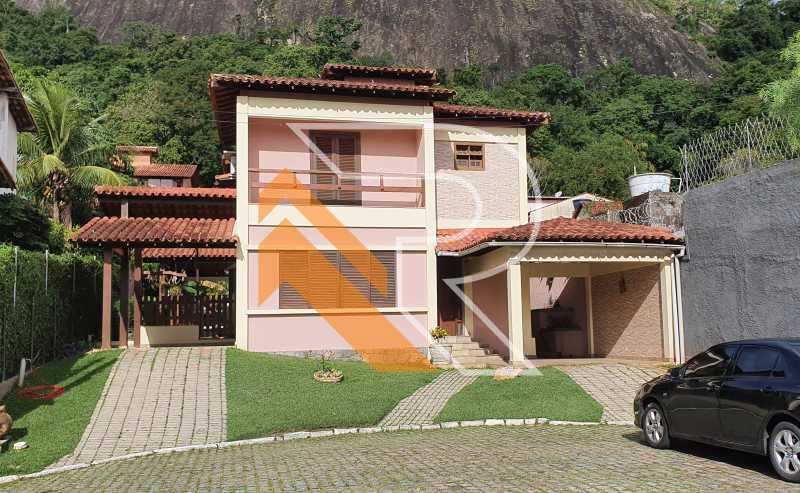 Casa de Condomínio à venda com 4 quartos, 324m² - Foto 2