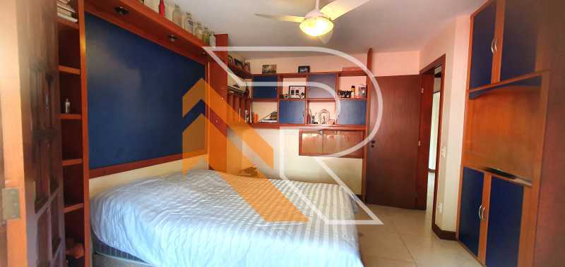 Casa de Condomínio à venda com 4 quartos, 324m² - Foto 26