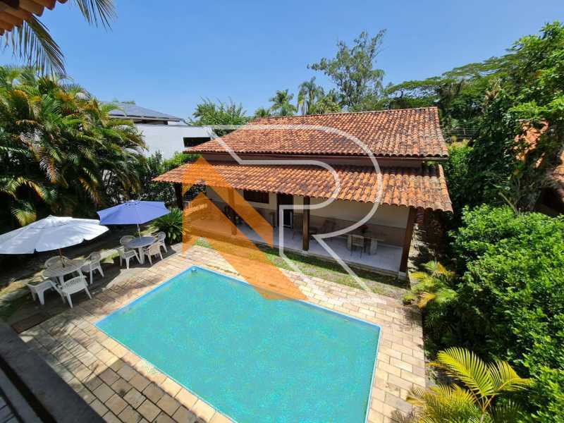 Casa de Condomínio à venda com 3 quartos, 257m² - Foto 7