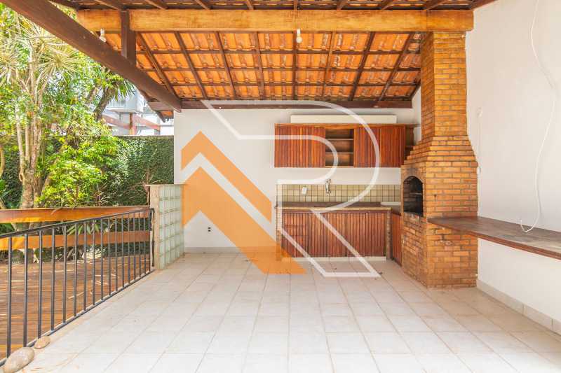 Casa de Condomínio à venda com 3 quartos, 350m² - Foto 4