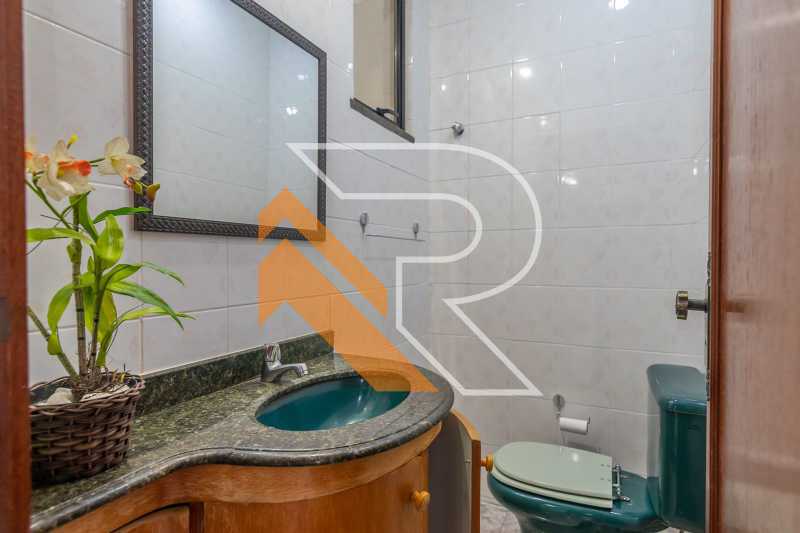 Casa de Condomínio à venda com 3 quartos, 350m² - Foto 9