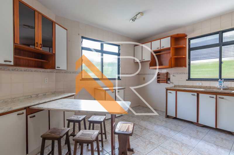 Casa de Condomínio à venda com 3 quartos, 350m² - Foto 7