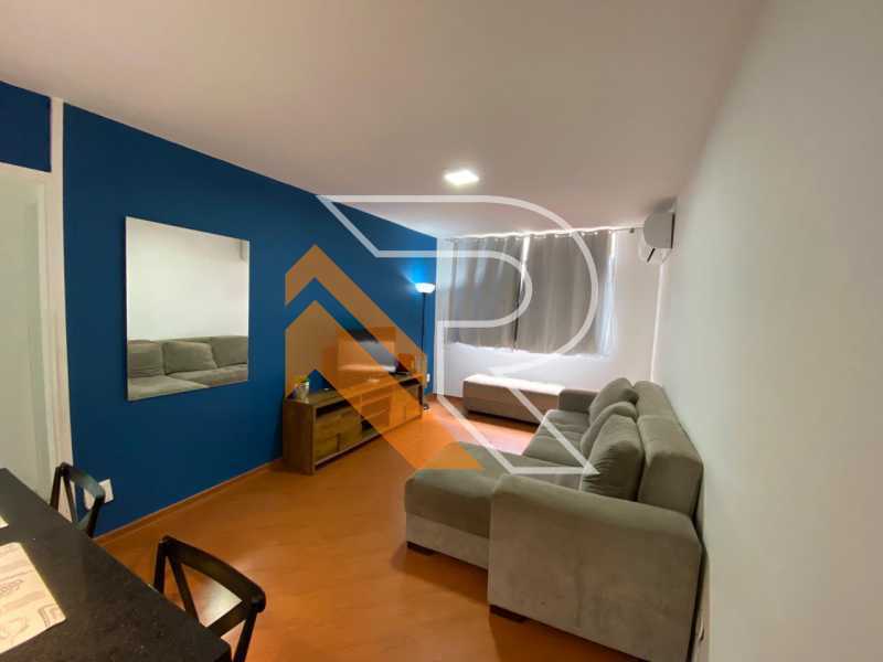 Apartamento à venda com 2 quartos, 102m² - Foto 1