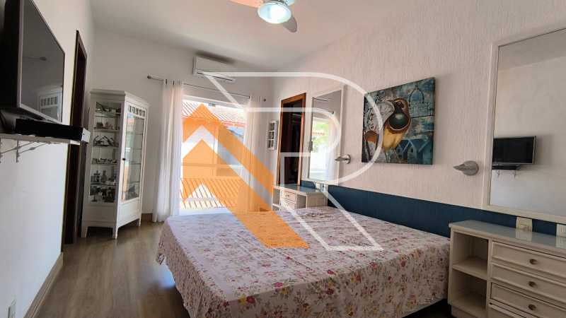 Casa de Condomínio à venda com 4 quartos, 350m² - Foto 13