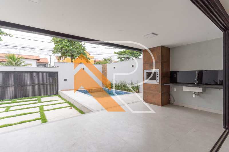 Casa à venda com 3 quartos, 180m² - Foto 17