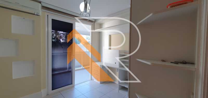 Apartamento à venda com 3 quartos, 114m² - Foto 19