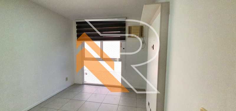 Apartamento à venda com 3 quartos, 114m² - Foto 27