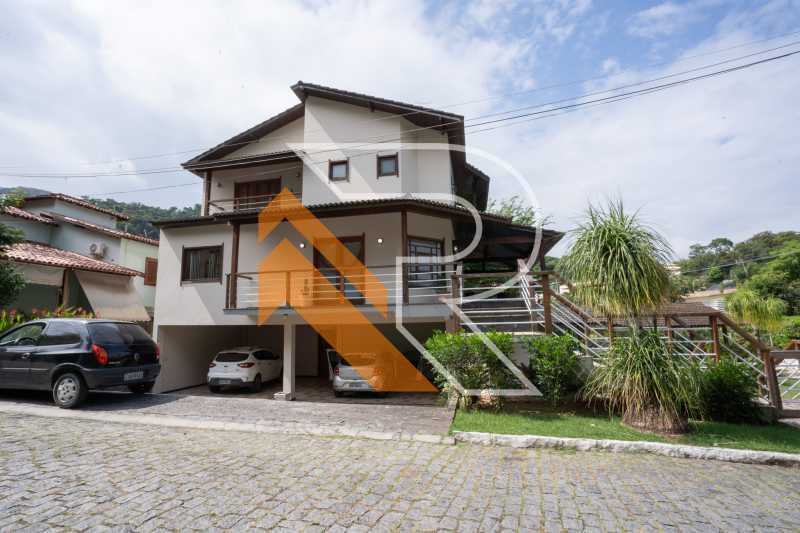 Casa de Condomínio à venda com 5 quartos, 574m² - Foto 3