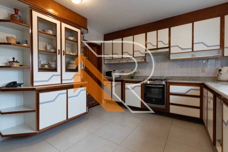 Casa de Condomínio à venda com 5 quartos, 574m² - Foto 14