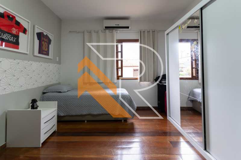 Casa à venda com 5 quartos, 300m² - Foto 18