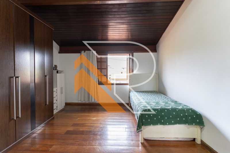 Casa à venda com 5 quartos, 300m² - Foto 22