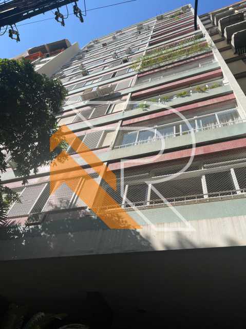 Apartamento à venda com 4 quartos, 252m² - Foto 2