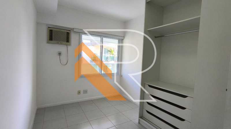 Apartamento à venda com 2 quartos, 76m² - Foto 15