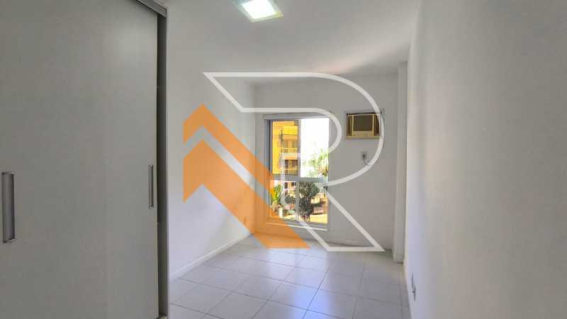 Apartamento à venda com 2 quartos, 76m² - Foto 18