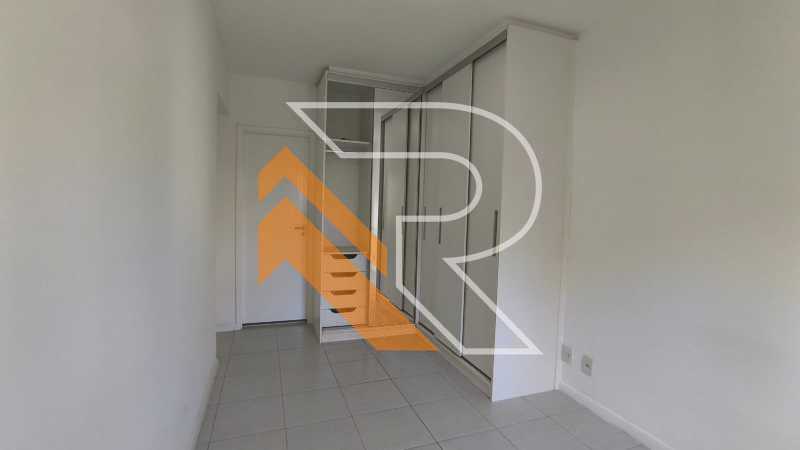 Apartamento à venda com 2 quartos, 76m² - Foto 19