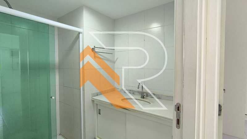 Apartamento à venda com 2 quartos, 76m² - Foto 20