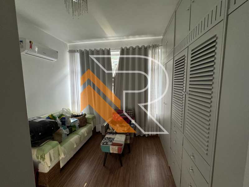 Apartamento à venda com 3 quartos, 180m² - Foto 11