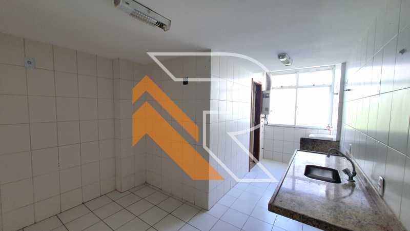 Apartamento à venda com 3 quartos, 115m² - Foto 22