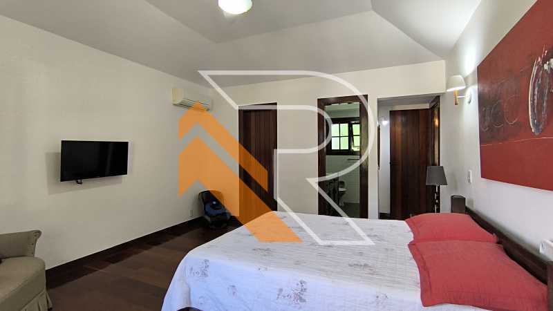 Casa de Condomínio à venda com 4 quartos, 562m² - Foto 18