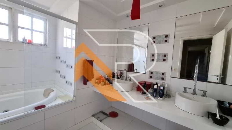 Casa de Condomínio à venda com 6 quartos, 350m² - Foto 16