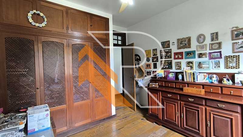 Casa de Condomínio à venda com 5 quartos, 289m² - Foto 19